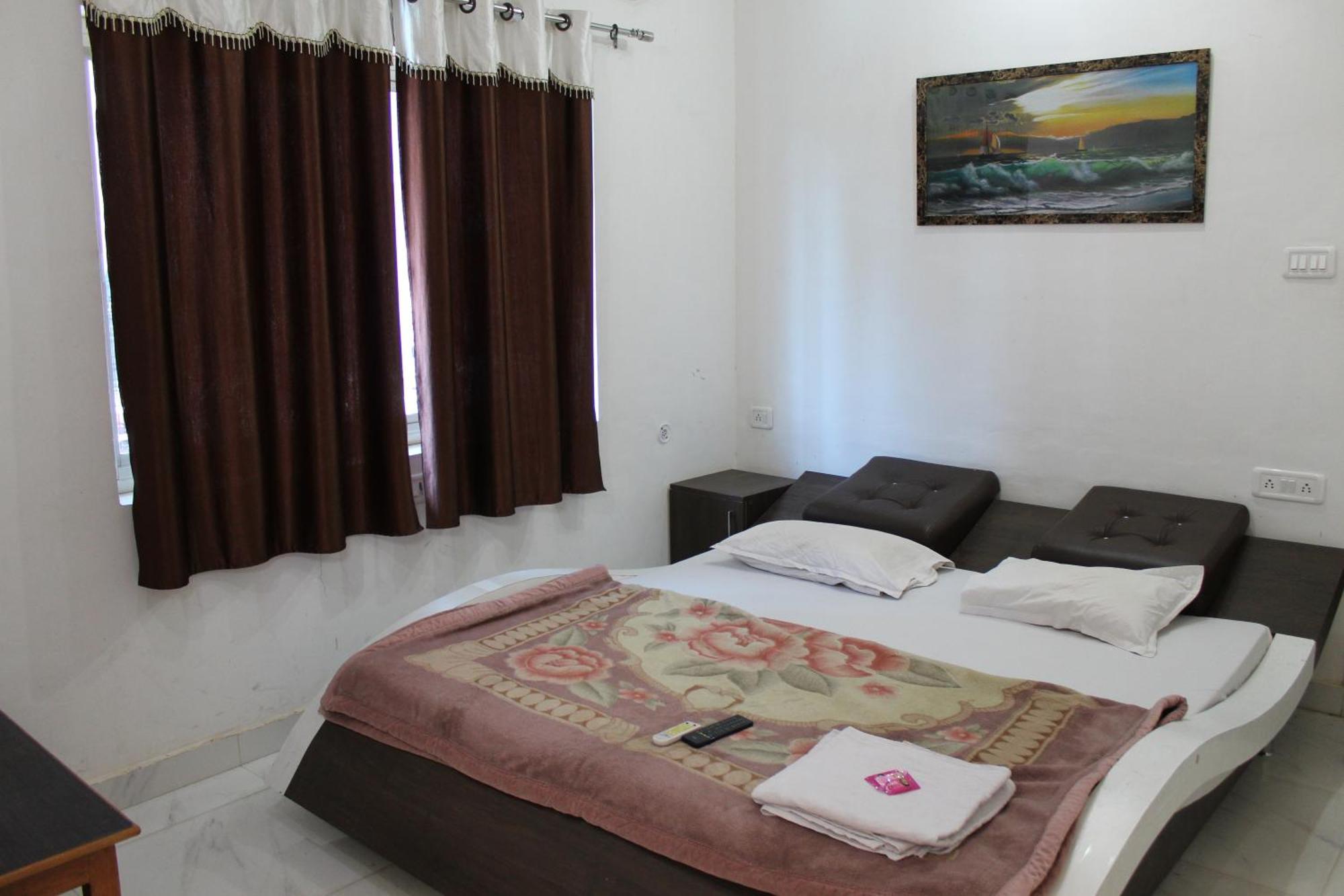 Hotel Sunset Orchha Eksteriør billede